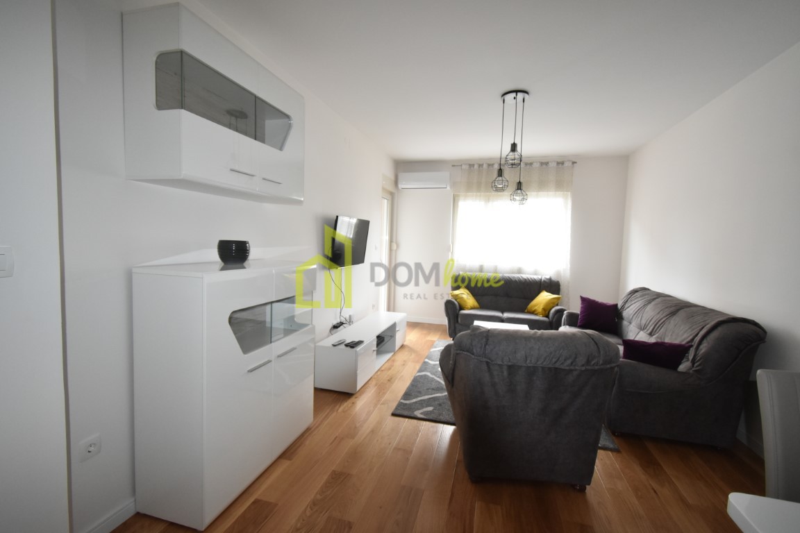 Jednosoban stan 50m2, Central Point